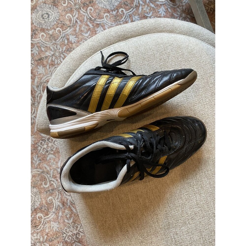 Adidas Indoor Soccer Shoes Size 8